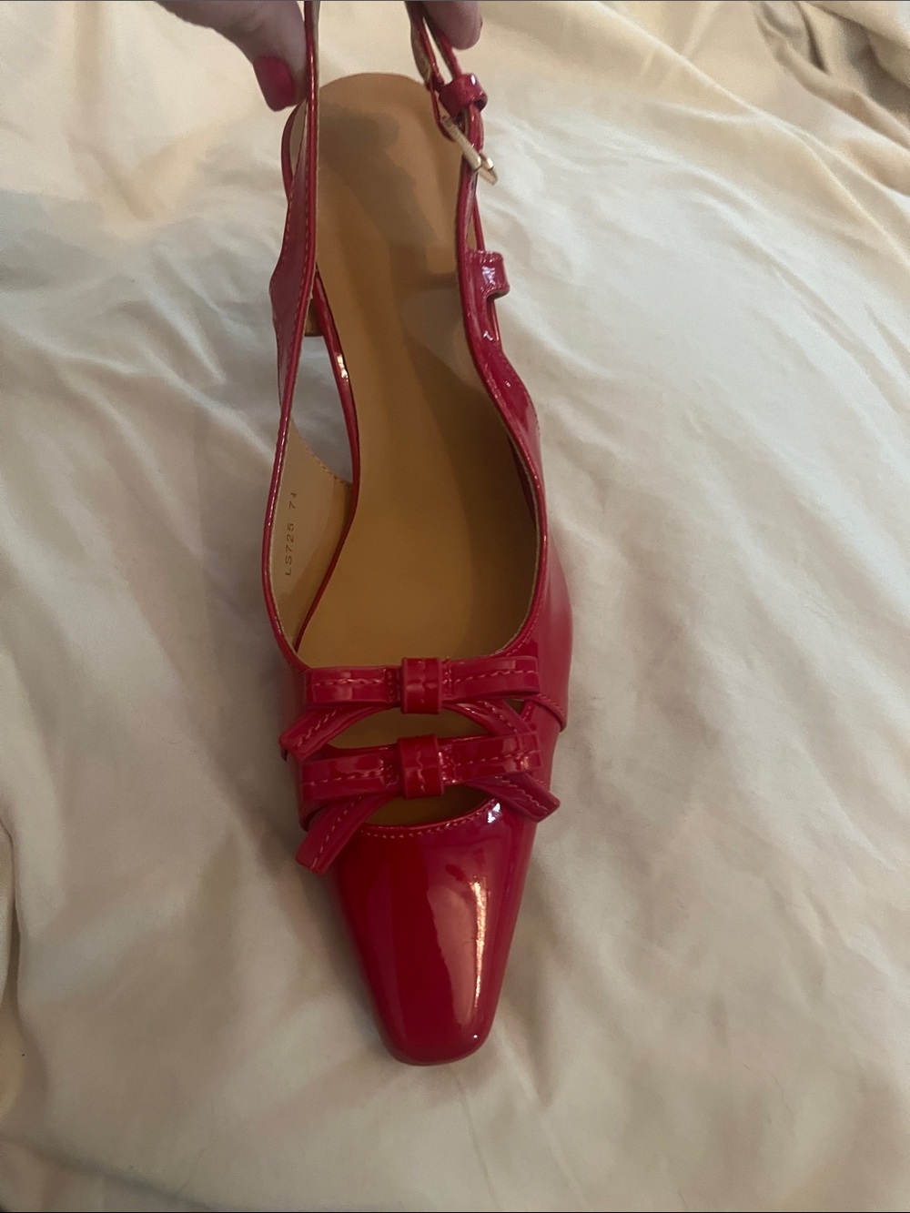 Patent Slingback Pointed-Toe Heels with Bow Detail - red